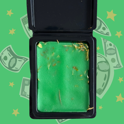 Abundance Clamshell